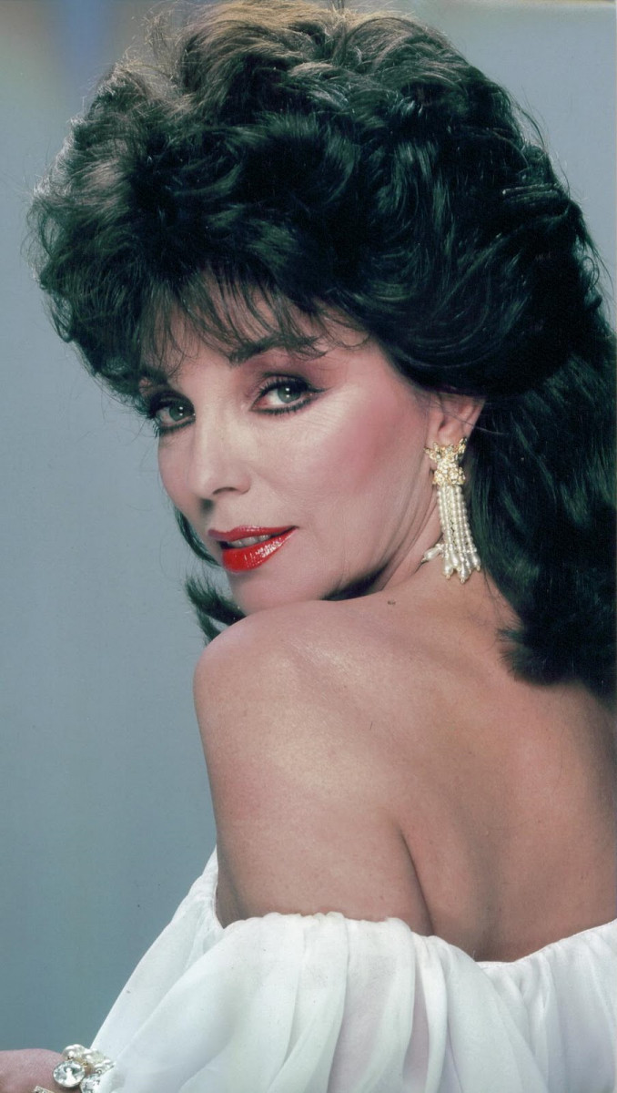Joan Collins: pic #352297