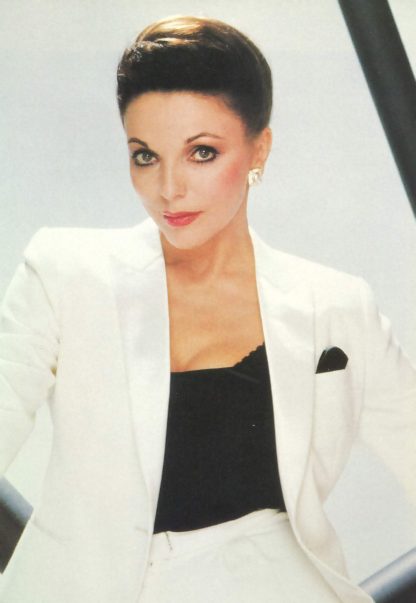 Joan Collins: pic #276759