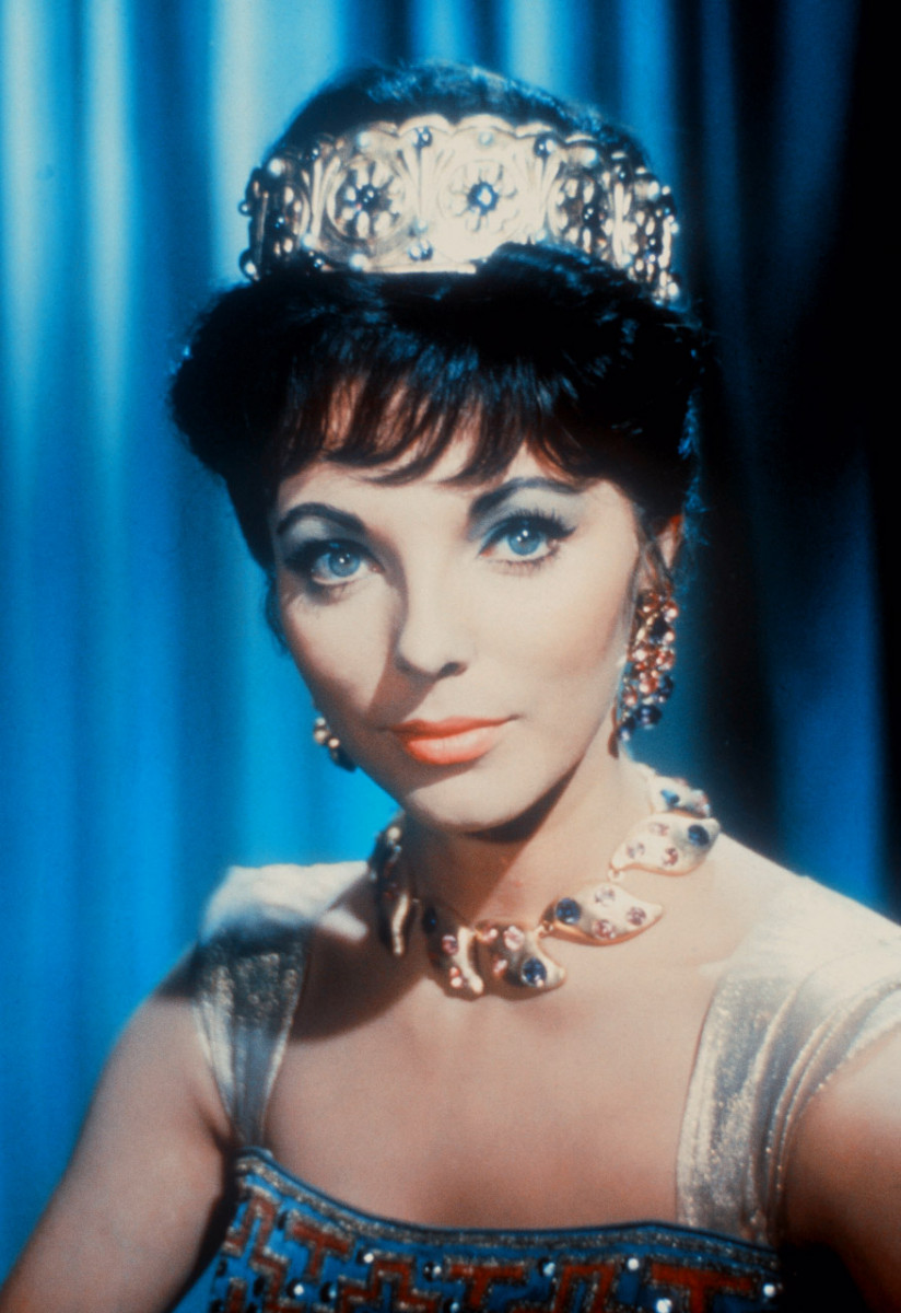 Joan Collins: pic #265436