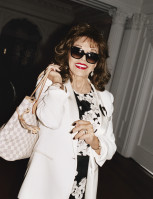 Joan Collins pic #1332955