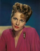 Joan Fontaine photo #