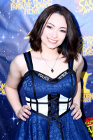 Jodelle Ferland photo #