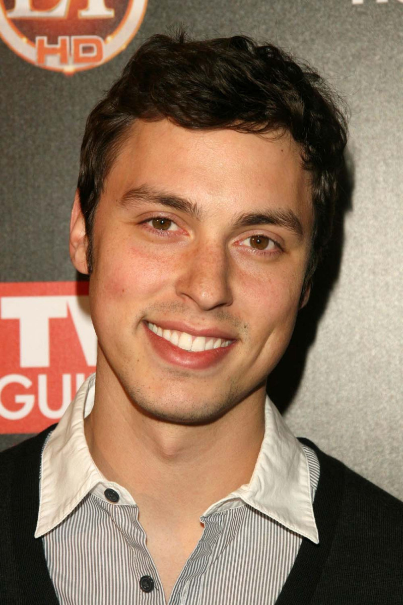 John Francis Daley: pic #286272