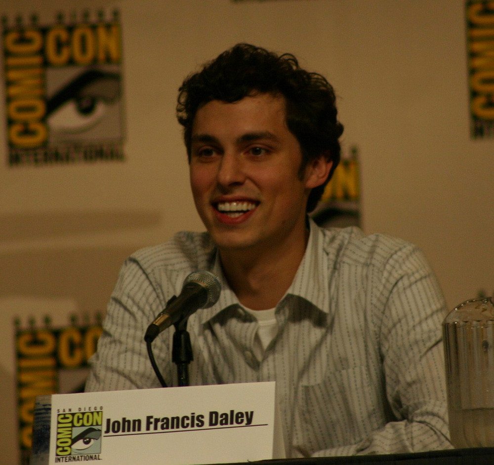 John Francis Daley: pic #293811