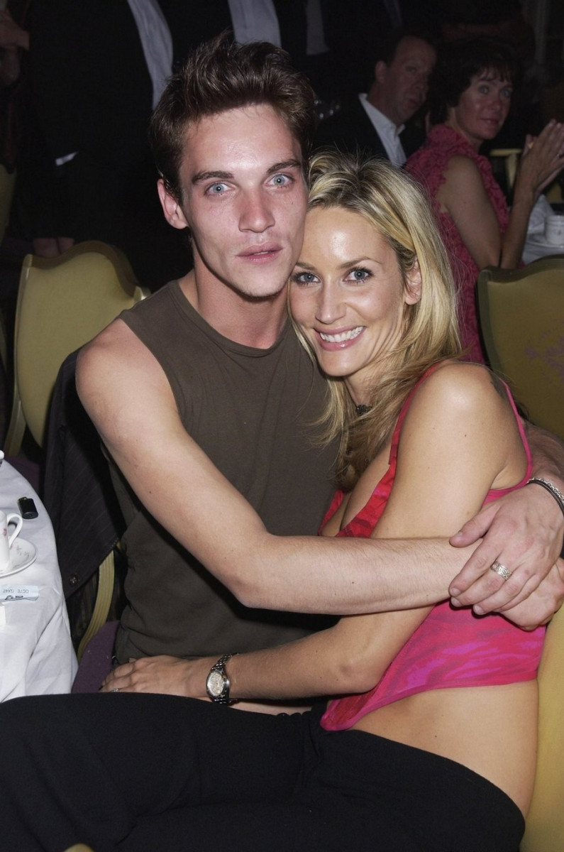 Jonathan Rhys-Meyers: pic #723498
