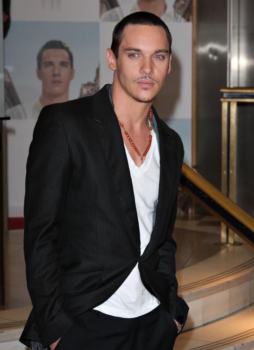 Jonathan Rhys-Meyers: pic #610524