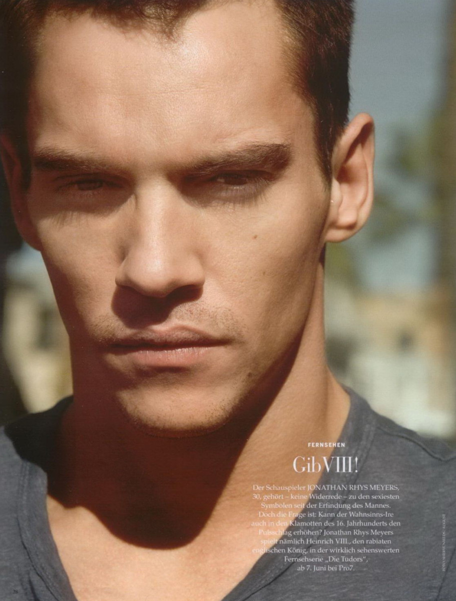 Jonathan Rhys-Meyers: pic #137922