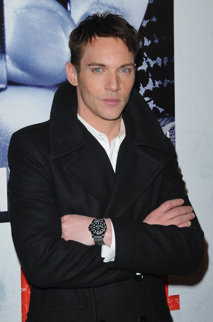 Jonathan Rhys-Meyers: pic #614402