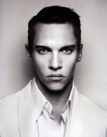 Jonathan Rhys-Meyers photo #