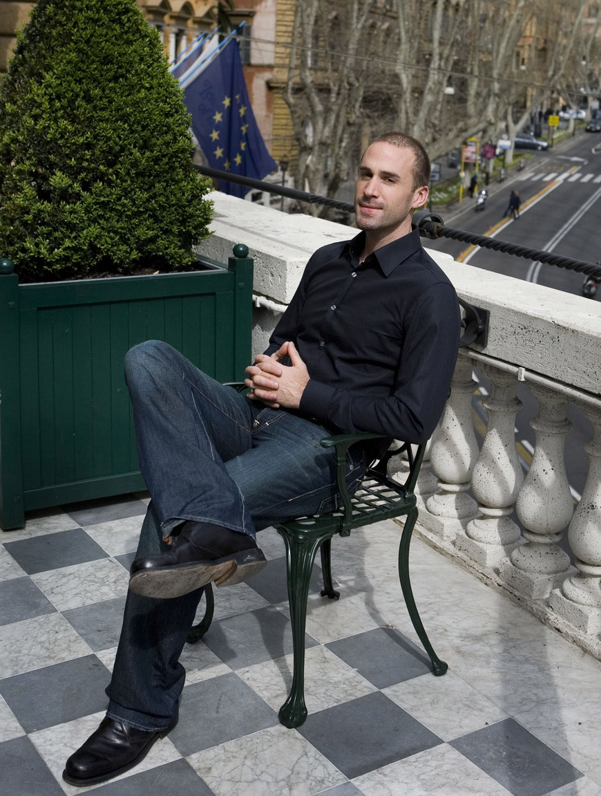 Joseph Fiennes: pic #294203