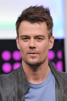 Josh Duhamel photo #