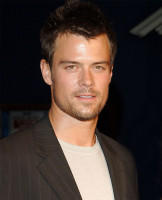 Josh Duhamel photo #