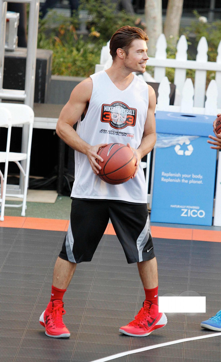 Josh Henderson: pic #671964