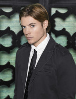 Josh Henderson photo #