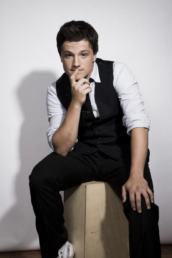 Josh Hutcherson: pic #204660