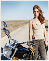 Josie Maran photo #