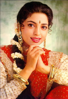 Juhi Chawla photo #