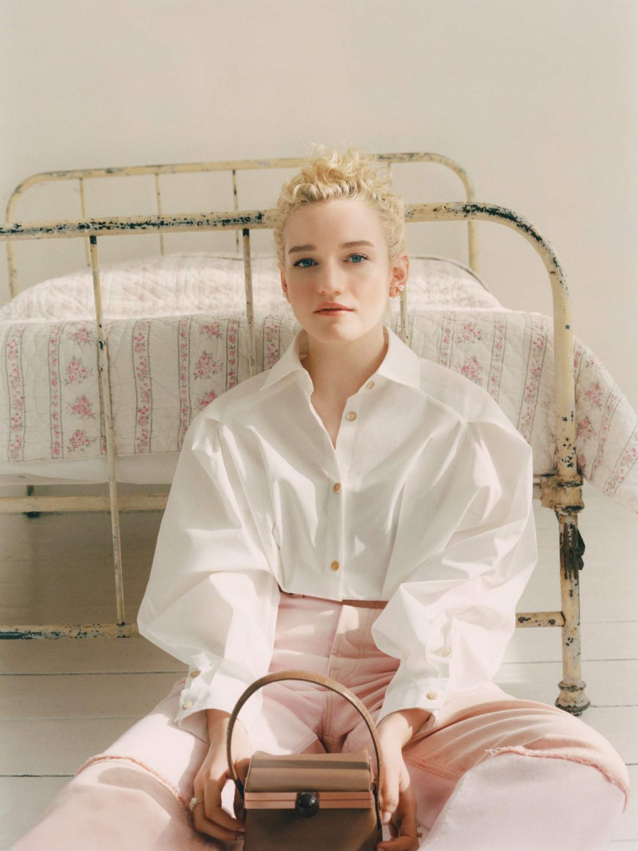 Julia Garner: pic #1210210