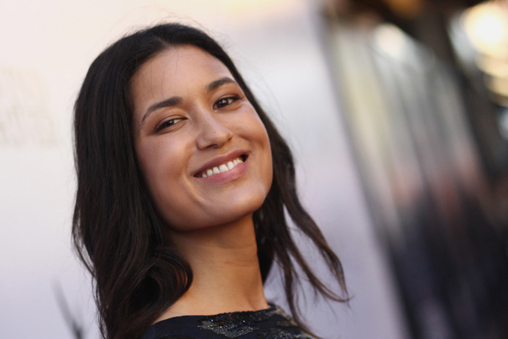 Julia Jones: pic #953234