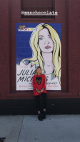 Julia Michaels photo #