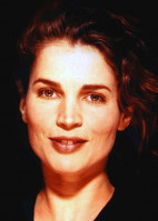 Julia Ormond photo #