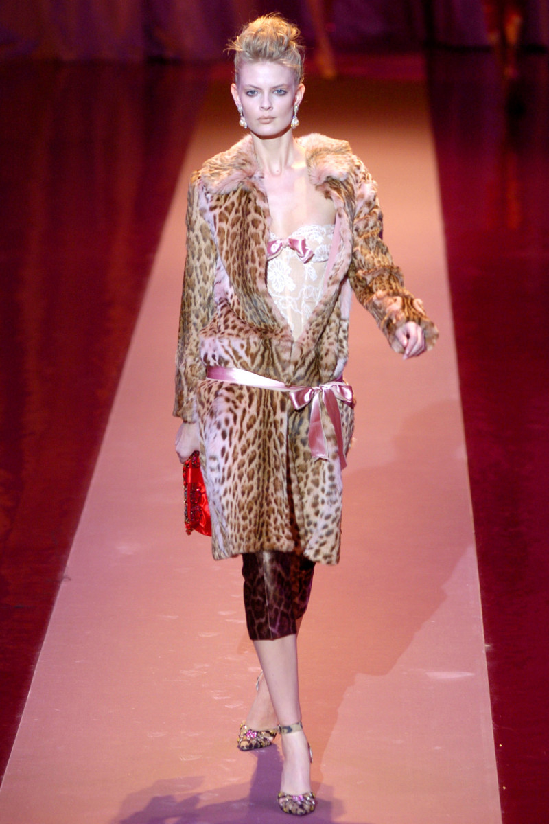 Julia Stegner: pic #1320791