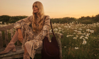Julia Stegner photo #