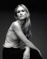 Julia Stiles photo #