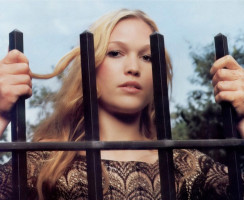 Julia Stiles photo #