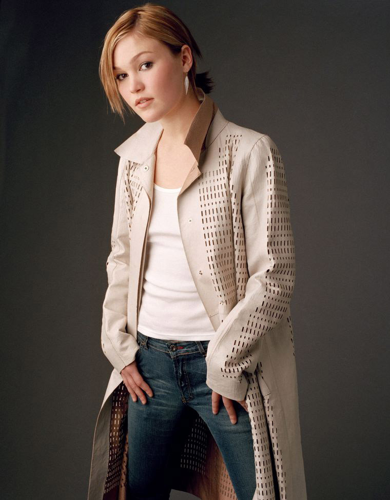 Julia Stiles: pic #226255