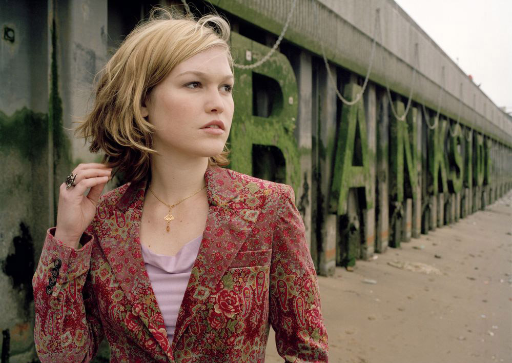 Julia Stiles: pic #223115