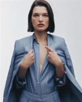 Julia Van Os pic #1368327
