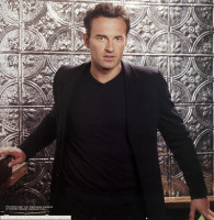 Julian McMahon photo #