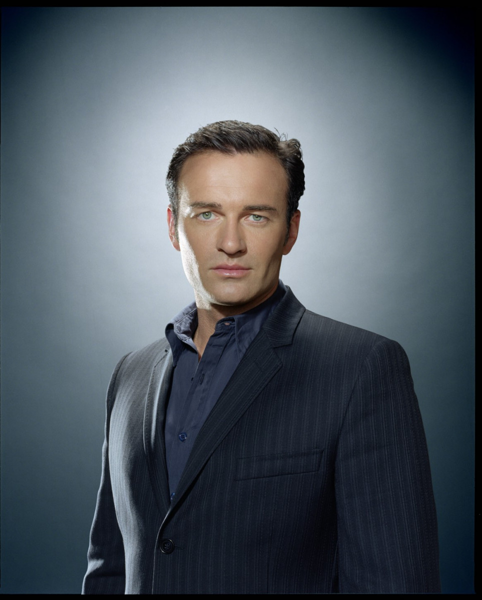 Julian McMahon: pic #265525