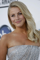 Julianne Hough photo #