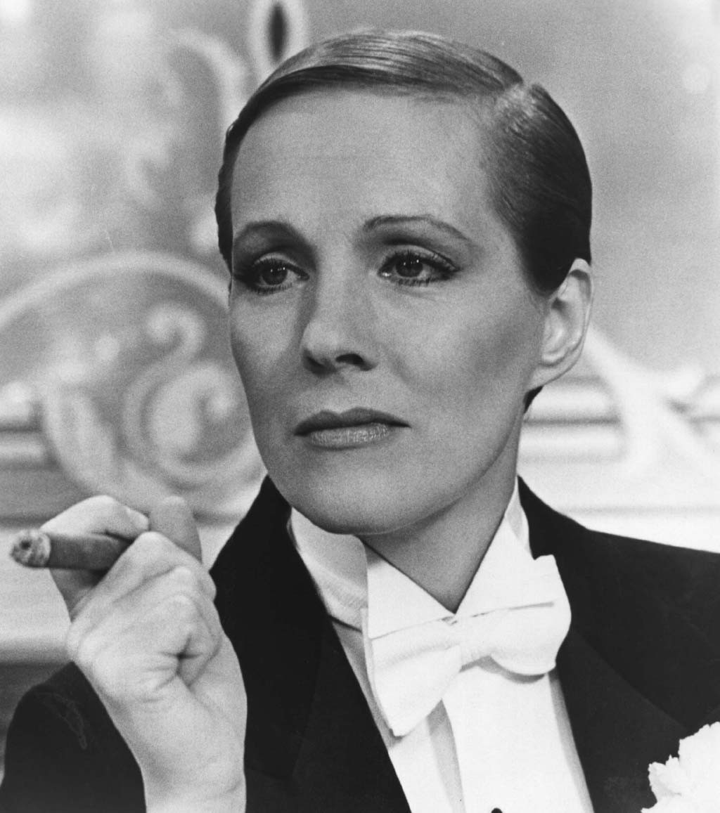 Julie Andrews: pic #205301