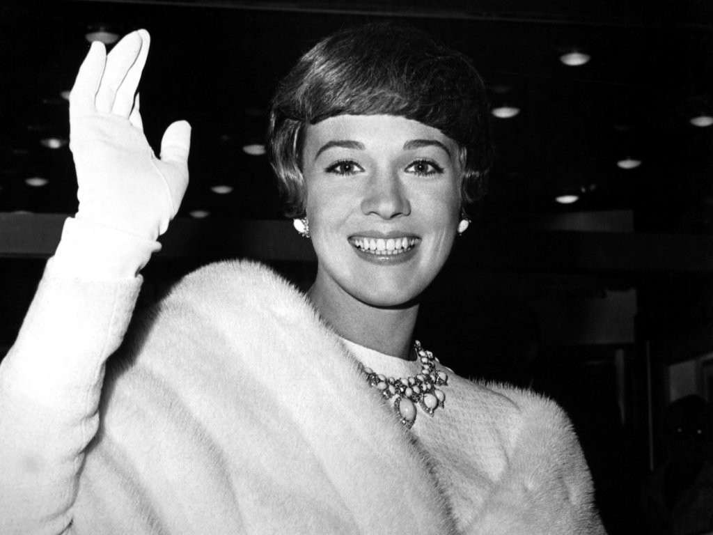 Julie Andrews: pic #233958