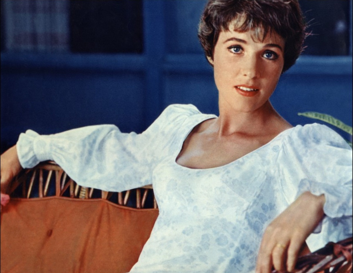 Julie Andrews: pic #357924