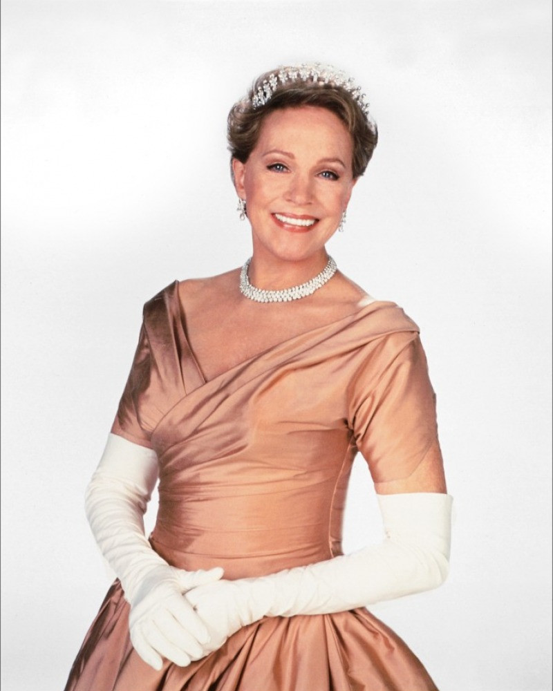 Julie Andrews: pic #357835