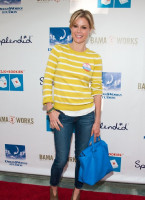 photo 10 in Julie Bowen gallery [id584050] 2013-03-18