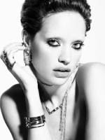 Julie Ordon photo #