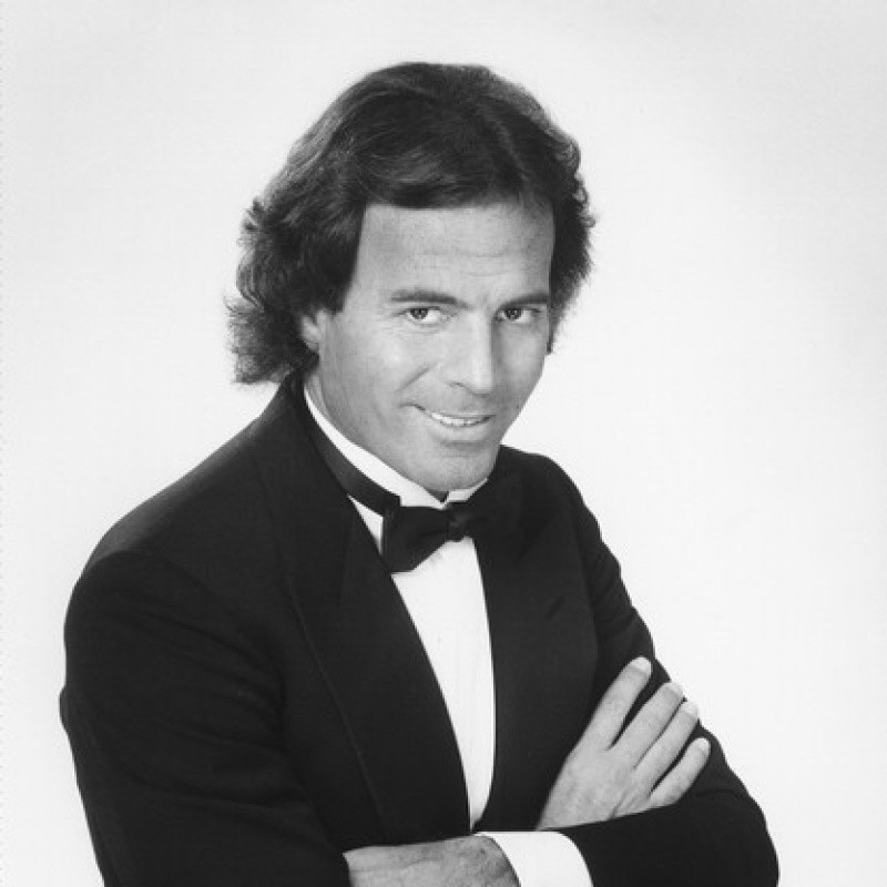 Julio Iglesias: pic #279403