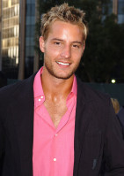 Justin Hartley pic #136832