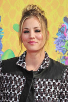 Kaley Cuoco photo #