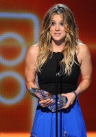 Kaley Cuoco photo #