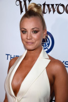 Kaley Cuoco photo #