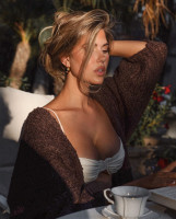 Kara del Toro photo #