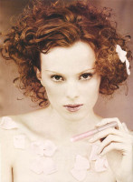 Karen Elson photo #