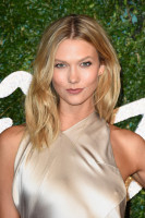 Karlie Kloss photo #
