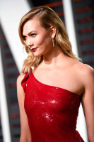 Karlie Kloss photo #